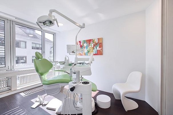 Zahnarzt-Nextto-Behandlung-Sept-2023-02.jpg 