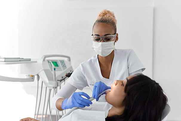 Zahnarzt-Nexte-to-Belleuve-Dental-Hygnie-03.jpg 